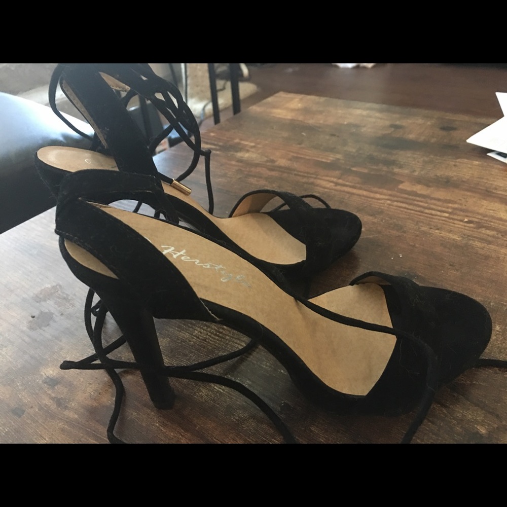 Heels💝 NIB, FREE Shipping!